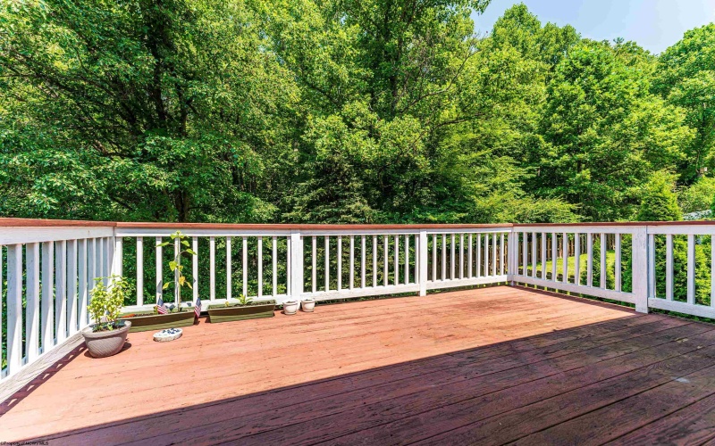 2062 Pinecrest Drive, Morgantown, West Virginia 26505, 4 Bedrooms Bedrooms, 9 Rooms Rooms,3 BathroomsBathrooms,Single Family Detached,For Sale,Pinecrest,10160765