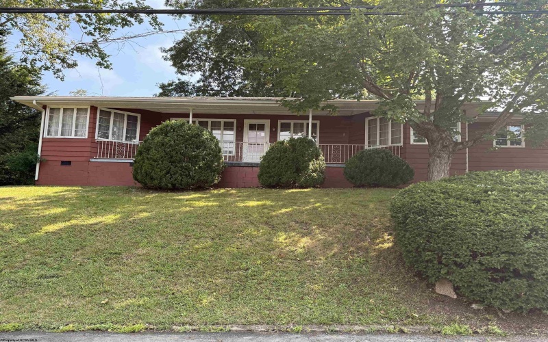 100 Shawnee Way, Clarksburg, West Virginia 26301, 3 Bedrooms Bedrooms, 7 Rooms Rooms,2 BathroomsBathrooms,Single Family Detached,For Sale,Shawnee,10160766