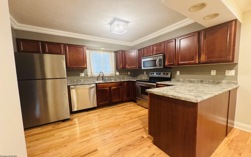 1 Lafollette Drive, Morgantown, West Virginia 26508, 2 Bedrooms Bedrooms, 6 Rooms Rooms,2 BathroomsBathrooms,Single Family Detached,For Sale,Lafollette,10160768