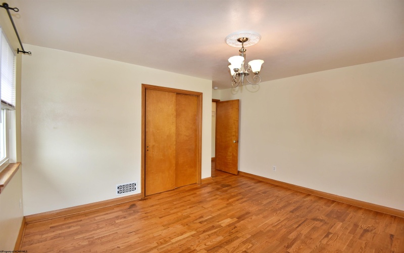 144 Seneca Drive, Clarksburg, West Virginia 26301, 3 Bedrooms Bedrooms, 6 Rooms Rooms,2 BathroomsBathrooms,Single Family Detached,For Sale,Seneca,10160771