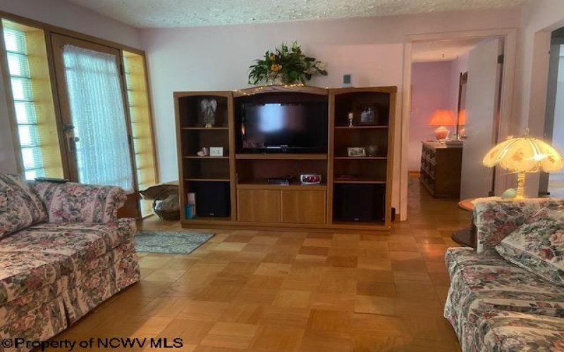 335 Old Davisson Run Road, Clarksburg, West Virginia 26301-7340, 3 Bedrooms Bedrooms, 7 Rooms Rooms,1 BathroomBathrooms,Single Family Detached,For Sale,Old Davisson Run,10160773