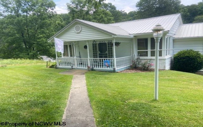 335 Old Davisson Run Road, Clarksburg, West Virginia 26301-7340, 3 Bedrooms Bedrooms, 7 Rooms Rooms,1 BathroomBathrooms,Single Family Detached,For Sale,Old Davisson Run,10160773