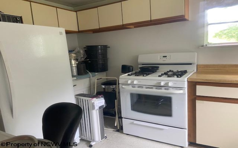 335 Old Davisson Run Road, Clarksburg, West Virginia 26301-7340, 3 Bedrooms Bedrooms, 7 Rooms Rooms,1 BathroomBathrooms,Single Family Detached,For Sale,Old Davisson Run,10160773