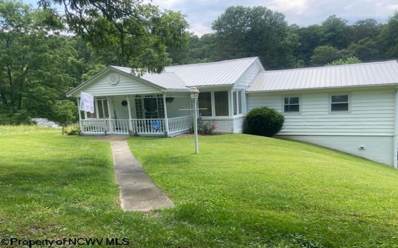 335 Old Davisson Run Road, Clarksburg, West Virginia 26301-7340, 3 Bedrooms Bedrooms, 7 Rooms Rooms,1 BathroomBathrooms,Single Family Detached,For Sale,Old Davisson Run,10160773