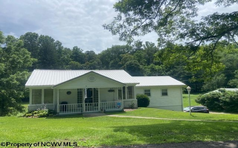 335 Old Davisson Run Road, Clarksburg, West Virginia 26301-7340, 3 Bedrooms Bedrooms, 7 Rooms Rooms,1 BathroomBathrooms,Single Family Detached,For Sale,Old Davisson Run,10160773
