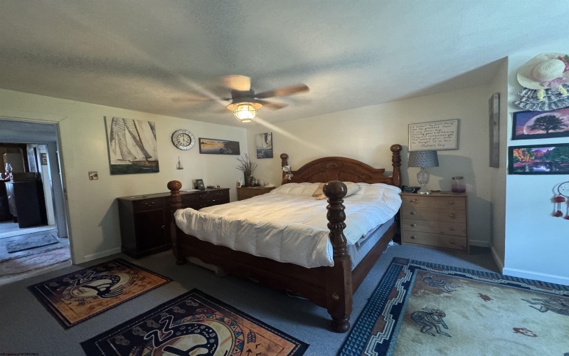 38 Kitson Street, Weston, West Virginia 26452, 4 Bedrooms Bedrooms, 9 Rooms Rooms,2 BathroomsBathrooms,Single Family Detached,For Sale,Kitson,10160776