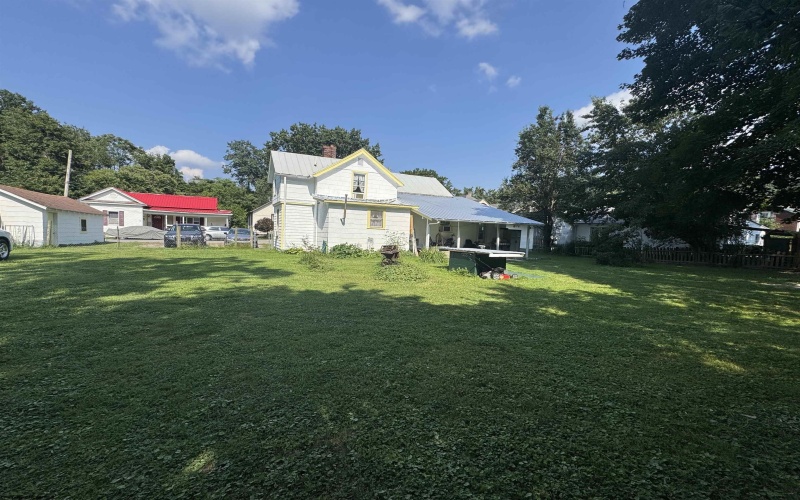 38 Kitson Street, Weston, West Virginia 26452, 4 Bedrooms Bedrooms, 9 Rooms Rooms,2 BathroomsBathrooms,Single Family Detached,For Sale,Kitson,10160776