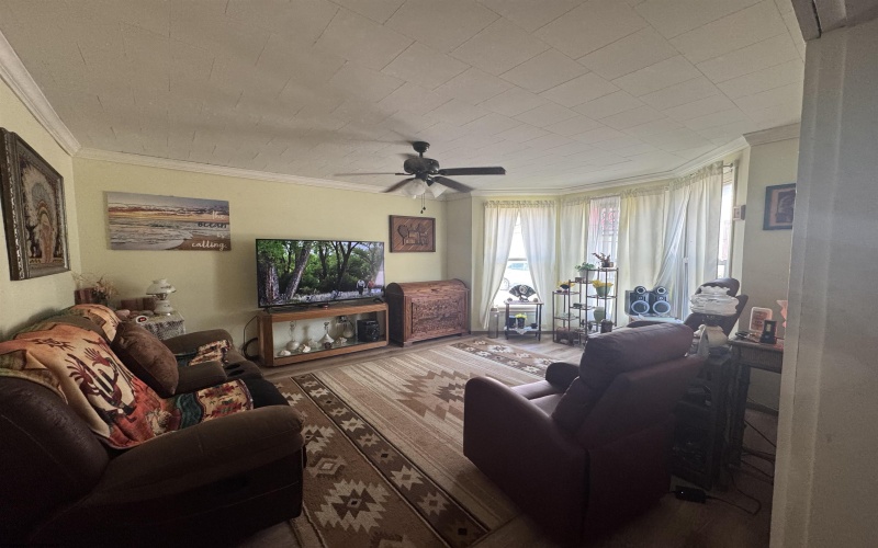 38 Kitson Street, Weston, West Virginia 26452, 4 Bedrooms Bedrooms, 9 Rooms Rooms,2 BathroomsBathrooms,Single Family Detached,For Sale,Kitson,10160776