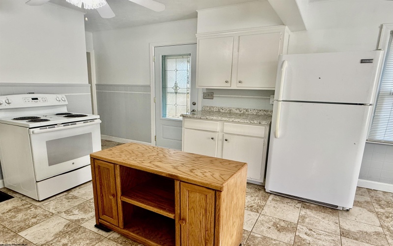 1131 Park Drive, Fairmont, West Virginia 26554, 3 Bedrooms Bedrooms, 5 Rooms Rooms,1 BathroomBathrooms,Single Family Detached,For Sale,Park,10160784