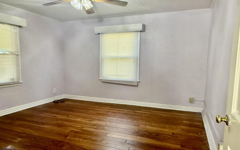 1131 Park Drive, Fairmont, West Virginia 26554, 3 Bedrooms Bedrooms, 5 Rooms Rooms,1 BathroomBathrooms,Single Family Detached,For Sale,Park,10160784
