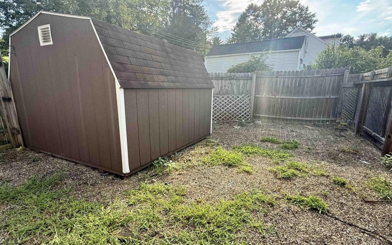 1131 Park Drive, Fairmont, West Virginia 26554, 3 Bedrooms Bedrooms, 5 Rooms Rooms,1 BathroomBathrooms,Single Family Detached,For Sale,Park,10160784