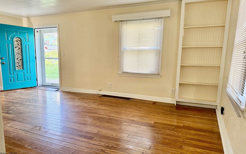 1131 Park Drive, Fairmont, West Virginia 26554, 3 Bedrooms Bedrooms, 5 Rooms Rooms,1 BathroomBathrooms,Single Family Detached,For Sale,Park,10160784