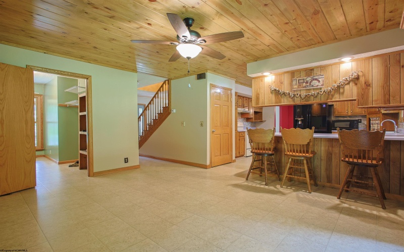 297 White Oak Road, Montrose, West Virginia 26283, 4 Bedrooms Bedrooms, 11 Rooms Rooms,2 BathroomsBathrooms,Single Family Detached,For Sale,White Oak,10160810