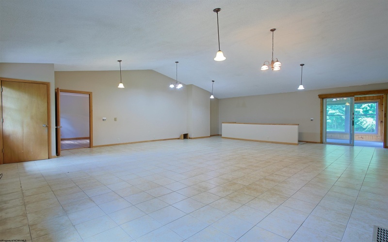 297 White Oak Road, Montrose, West Virginia 26283, 4 Bedrooms Bedrooms, 11 Rooms Rooms,2 BathroomsBathrooms,Single Family Detached,For Sale,White Oak,10160810