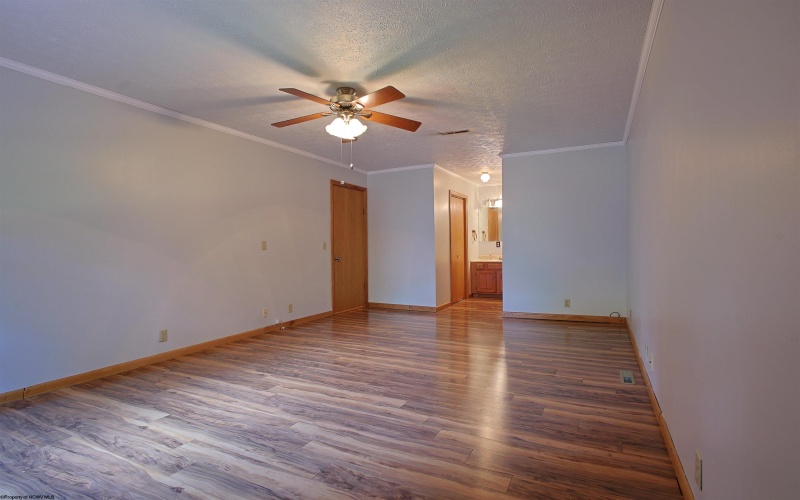 297 White Oak Road, Montrose, West Virginia 26283, 4 Bedrooms Bedrooms, 11 Rooms Rooms,2 BathroomsBathrooms,Single Family Detached,For Sale,White Oak,10160810