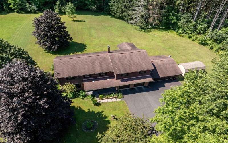 297 White Oak Road, Montrose, West Virginia 26283, 4 Bedrooms Bedrooms, 11 Rooms Rooms,2 BathroomsBathrooms,Single Family Detached,For Sale,White Oak,10160810
