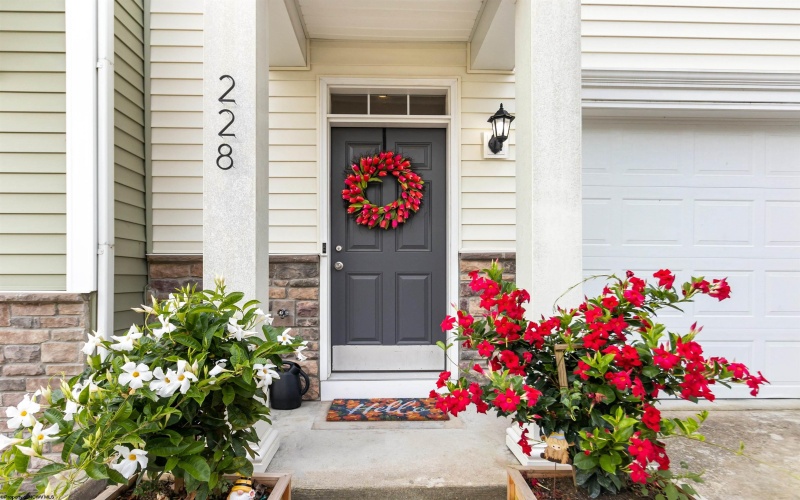 228 Tide Way, Morgantown, West Virginia 26508, 3 Bedrooms Bedrooms, 5 Rooms Rooms,2 BathroomsBathrooms,Single Family Attached,For Sale,Tide,10160804