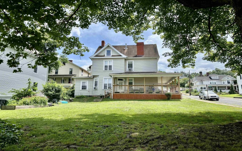 421 Ash Street, Morgantown, West Virginia 26501, ,Multi-unit/income,For Sale,Ash,10160803