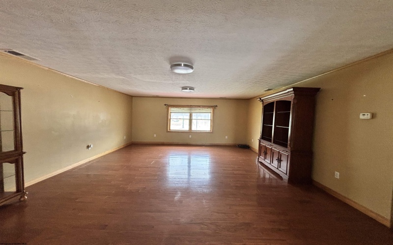 154 Bridge Street, Junior, West Virginia 26275, ,Commercial/industrial,For Sale,Bridge,10160790