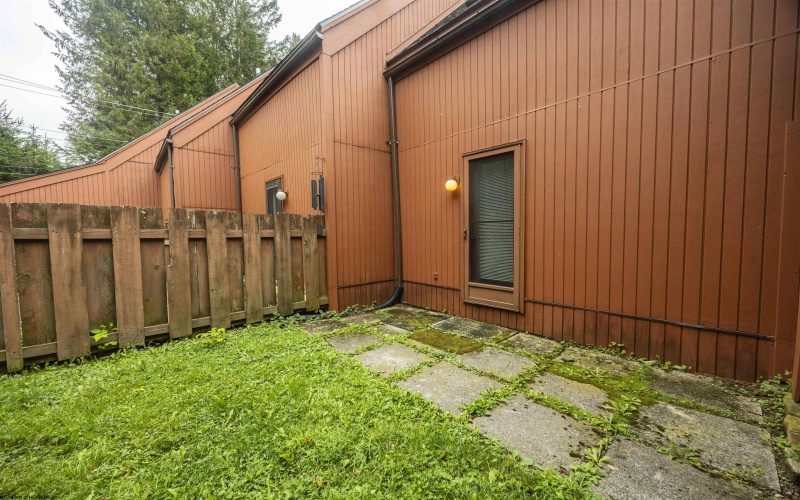 4 pendletonheim Circle, Davis, West Virginia 26260, 1 Bedroom Bedrooms, 3 Rooms Rooms,1 BathroomBathrooms,Single Family Attached,For Sale,pendletonheim,10160807