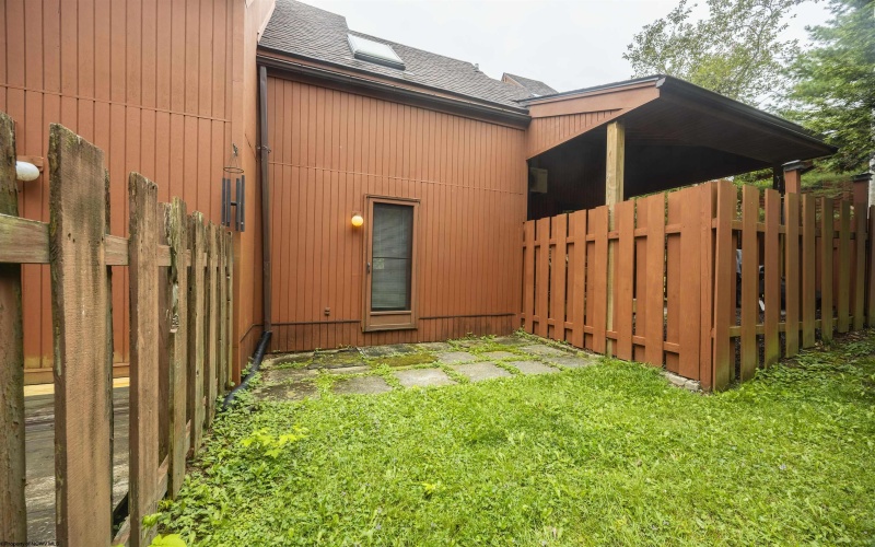 4 pendletonheim Circle, Davis, West Virginia 26260, 1 Bedroom Bedrooms, 3 Rooms Rooms,1 BathroomBathrooms,Single Family Attached,For Sale,pendletonheim,10160807