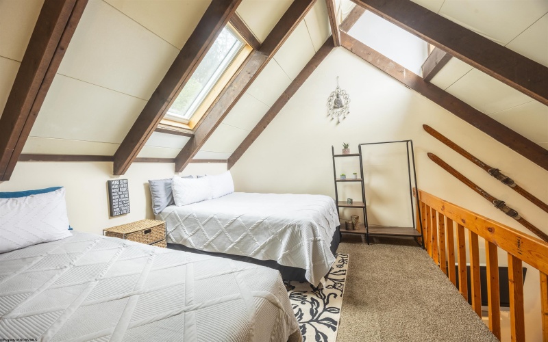 4 pendletonheim Circle, Davis, West Virginia 26260, 1 Bedroom Bedrooms, 3 Rooms Rooms,1 BathroomBathrooms,Single Family Attached,For Sale,pendletonheim,10160807