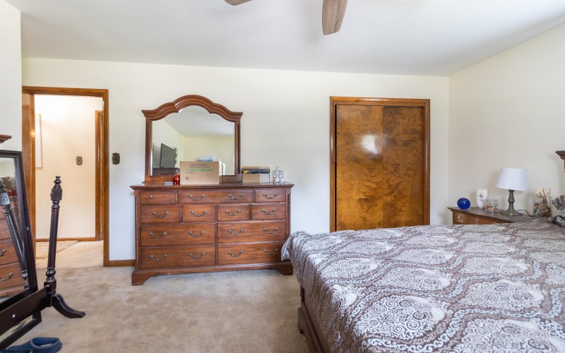 125 Ashford Drive, Bridgeport, West Virginia 26330, 3 Bedrooms Bedrooms, 7 Rooms Rooms,2 BathroomsBathrooms,Single Family Detached,For Sale,Ashford,10160802
