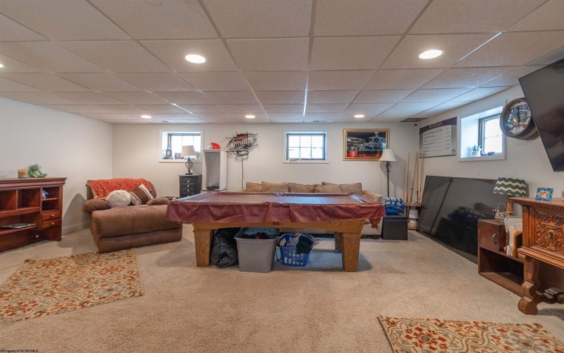 125 Ashford Drive, Bridgeport, West Virginia 26330, 3 Bedrooms Bedrooms, 7 Rooms Rooms,2 BathroomsBathrooms,Single Family Detached,For Sale,Ashford,10160802