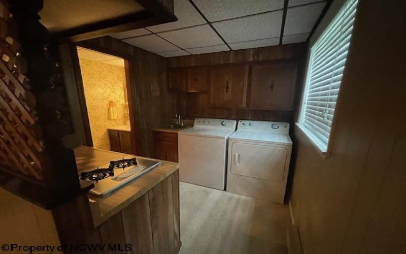 465 Main Street, Masontown, West Virginia 26542-0085, 2 Bedrooms Bedrooms, 6 Rooms Rooms,2 BathroomsBathrooms,Single Family Detached,For Sale,Main,10160787