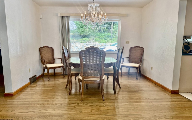 964 Coleman Avenue, Fairmont, West Virginia 26554, 3 Bedrooms Bedrooms, 8 Rooms Rooms,3 BathroomsBathrooms,Single Family Detached,For Sale,Coleman,10160788