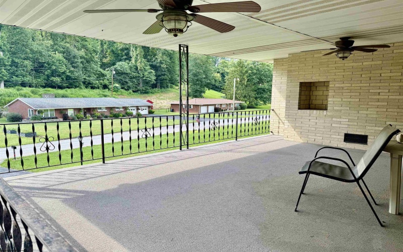 964 Coleman Avenue, Fairmont, West Virginia 26554, 3 Bedrooms Bedrooms, 8 Rooms Rooms,3 BathroomsBathrooms,Single Family Detached,For Sale,Coleman,10160788