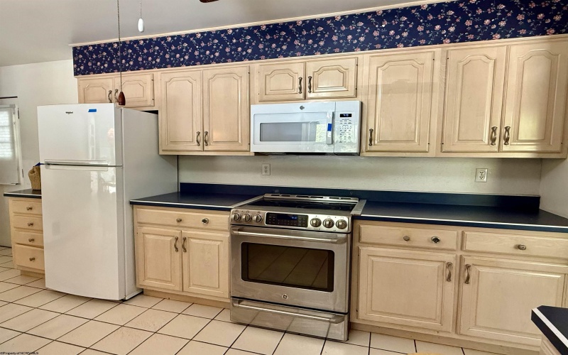 964 Coleman Avenue, Fairmont, West Virginia 26554, 3 Bedrooms Bedrooms, 8 Rooms Rooms,3 BathroomsBathrooms,Single Family Detached,For Sale,Coleman,10160788