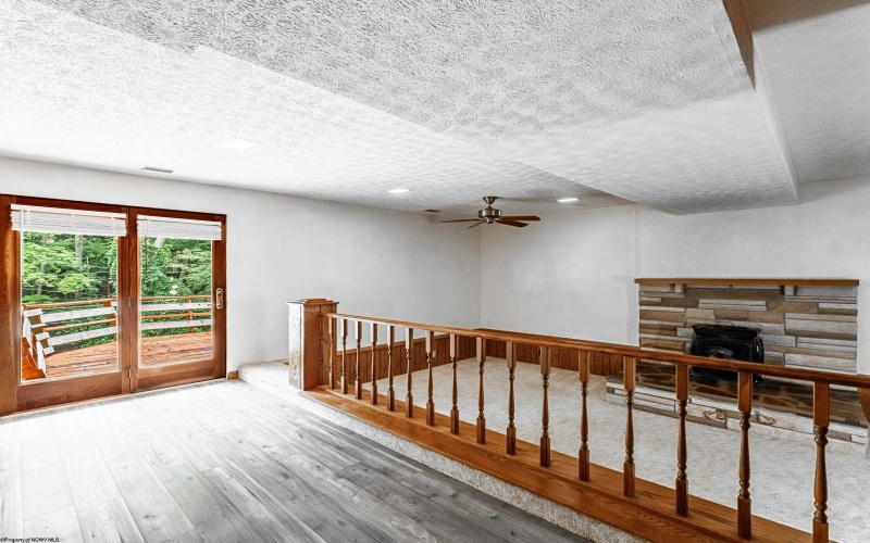 922 Henry Drive, Fairmont, West Virginia 26554, 3 Bedrooms Bedrooms, 7 Rooms Rooms,2 BathroomsBathrooms,Single Family Detached,For Sale,Henry,10160786