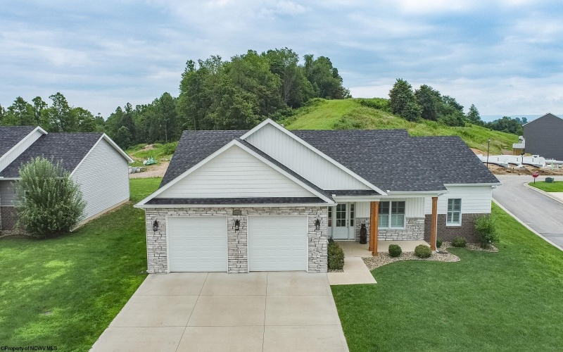 1202 Chinkapin Oak Trail, Morgantown, West Virginia 26501, 3 Bedrooms Bedrooms, 9 Rooms Rooms,2 BathroomsBathrooms,Single Family Detached,For Sale,Chinkapin Oak,10160798