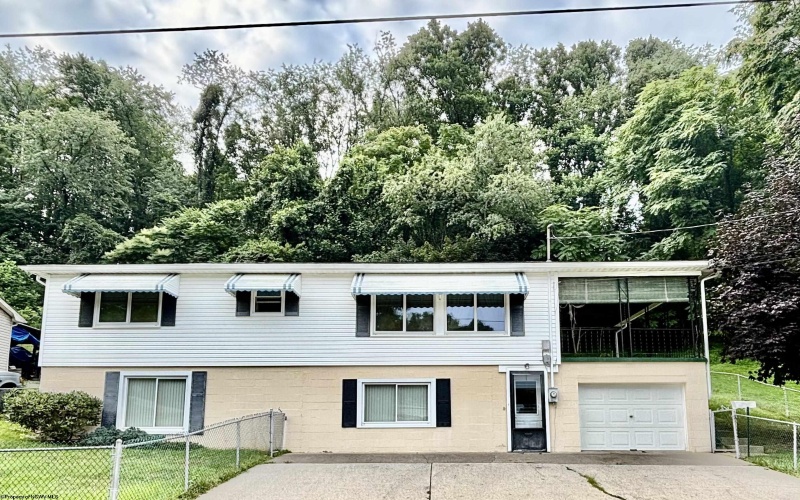 2838 Ice Street, Fairmont, West Virginia 26554, 3 Bedrooms Bedrooms, 6 Rooms Rooms,2 BathroomsBathrooms,Single Family Detached,For Sale,Ice,10160796