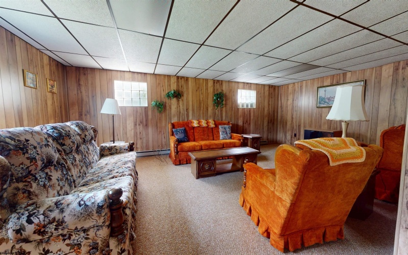 2838 Ice Street, Fairmont, West Virginia 26554, 3 Bedrooms Bedrooms, 6 Rooms Rooms,2 BathroomsBathrooms,Single Family Detached,For Sale,Ice,10160796