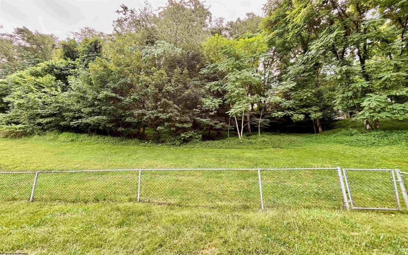 2838 Ice Street, Fairmont, West Virginia 26554, 3 Bedrooms Bedrooms, 6 Rooms Rooms,2 BathroomsBathrooms,Single Family Detached,For Sale,Ice,10160796
