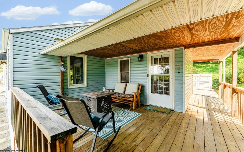 633 Southern Avenue, Morgantown, West Virginia 26501, 2 Bedrooms Bedrooms, 7 Rooms Rooms,1 BathroomBathrooms,Single Family Detached,For Sale,Southern,10160801