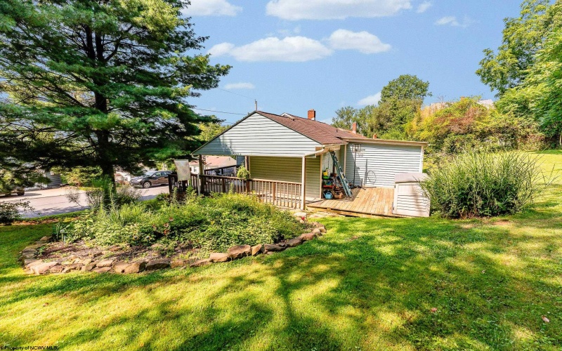 633 Southern Avenue, Morgantown, West Virginia 26501, 2 Bedrooms Bedrooms, 7 Rooms Rooms,1 BathroomBathrooms,Single Family Detached,For Sale,Southern,10160801