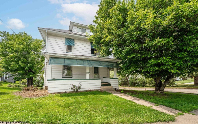 888 Riverview Drive, Morgantown, West Virginia 26505, 3 Bedrooms Bedrooms, 9 Rooms Rooms,1 BathroomBathrooms,Single Family Detached,For Sale,Riverview,10160799