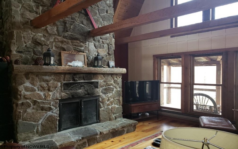 959 Lakeview Road, Davis, West Virginia 26260-0, 4 Bedrooms Bedrooms, 5 Rooms Rooms,4 BathroomsBathrooms,Single Family Detached,For Sale,Lakeview,10160795