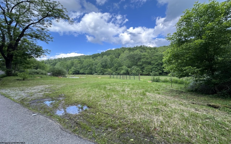 155 Toms Run Road, Roanoke, West Virginia 26447, 3 Bedrooms Bedrooms, 8 Rooms Rooms,2 BathroomsBathrooms,Single Family Detached,For Sale,Toms Run,10160794