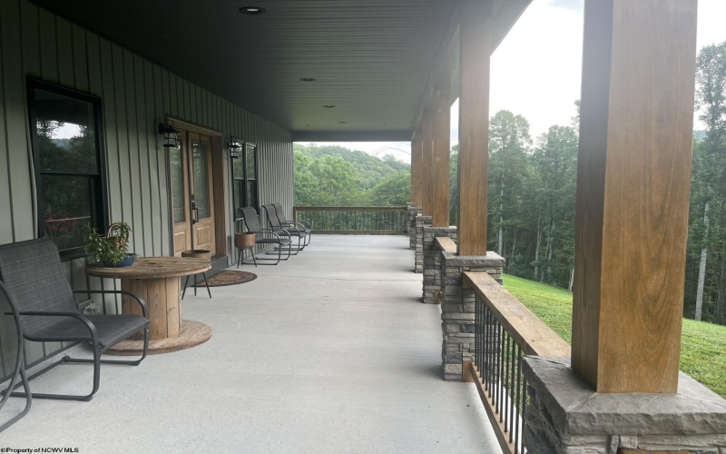 155 Toms Run Road, Roanoke, West Virginia 26447, 3 Bedrooms Bedrooms, 8 Rooms Rooms,2 BathroomsBathrooms,Single Family Detached,For Sale,Toms Run,10160794