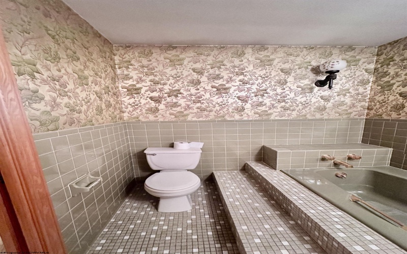 1397 Fairfield Street, Star City, West Virginia 26505, 3 Bedrooms Bedrooms, 11 Rooms Rooms,3 BathroomsBathrooms,Single Family Detached,For Sale,Fairfield,10160813