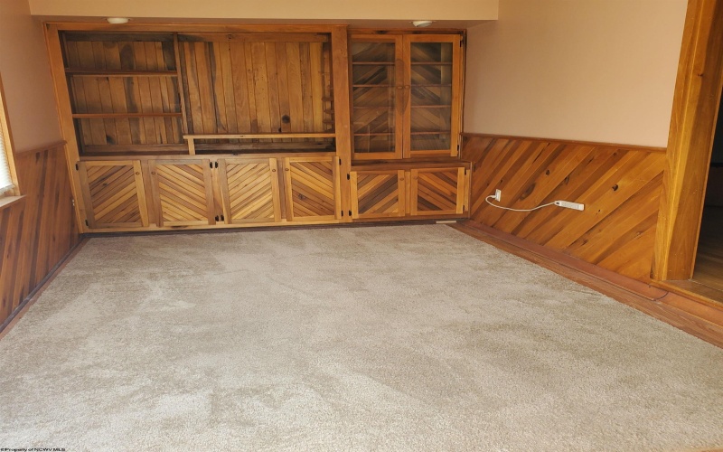 152 Gwendolyn Drive, Elkins, West Virginia 26241-9999, 2 Bedrooms Bedrooms, 6 Rooms Rooms,1 BathroomBathrooms,Single Family Detached,For Sale,Gwendolyn,10160822