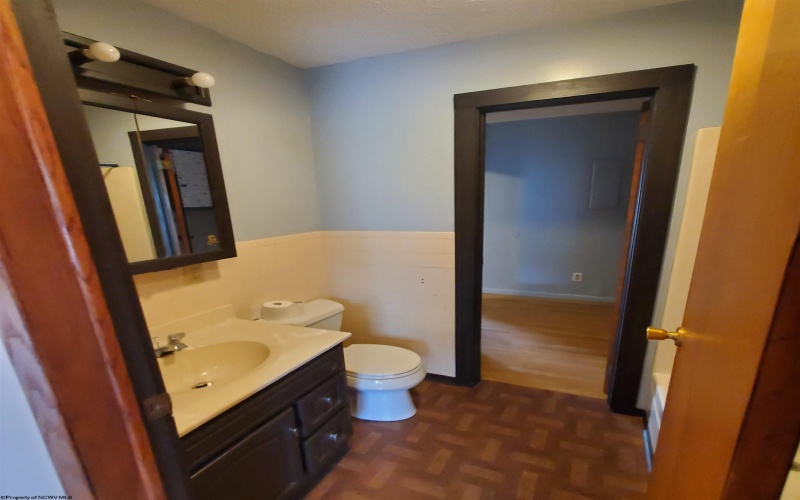 152 Gwendolyn Drive, Elkins, West Virginia 26241-9999, 2 Bedrooms Bedrooms, 6 Rooms Rooms,1 BathroomBathrooms,Single Family Detached,For Sale,Gwendolyn,10160822