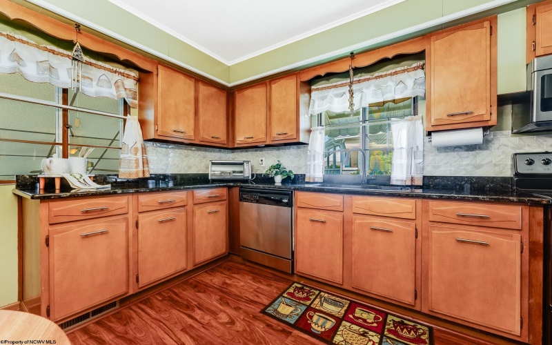 3356 Collins Ferry Road, Morgantown, West Virginia 26505, 3 Bedrooms Bedrooms, 8 Rooms Rooms,2 BathroomsBathrooms,Single Family Detached,For Sale,Collins Ferry,10160821