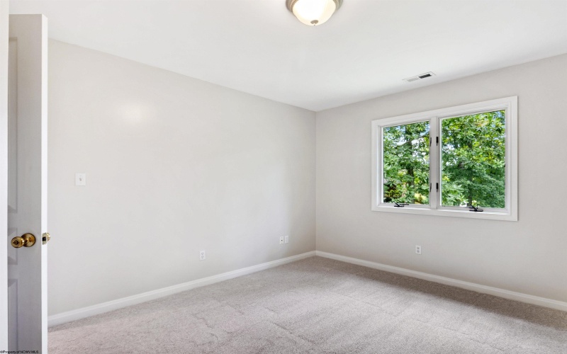 58 Brookside Lane, Morgantown, West Virginia 26505, 4 Bedrooms Bedrooms, 10 Rooms Rooms,3 BathroomsBathrooms,Single Family Detached,For Sale,Brookside,10160820