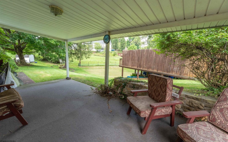 1112 Westmont Road, Fairmont, West Virginia 26554, 3 Bedrooms Bedrooms, 7 Rooms Rooms,2 BathroomsBathrooms,Single Family Detached,For Sale,Westmont,10160819