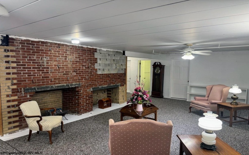 3574 Freedom Highway, Fairmont, West Virginia 26554, 3 Bedrooms Bedrooms, 13 Rooms Rooms,2 BathroomsBathrooms,Single Family Detached,For Sale,Freedom,10160817